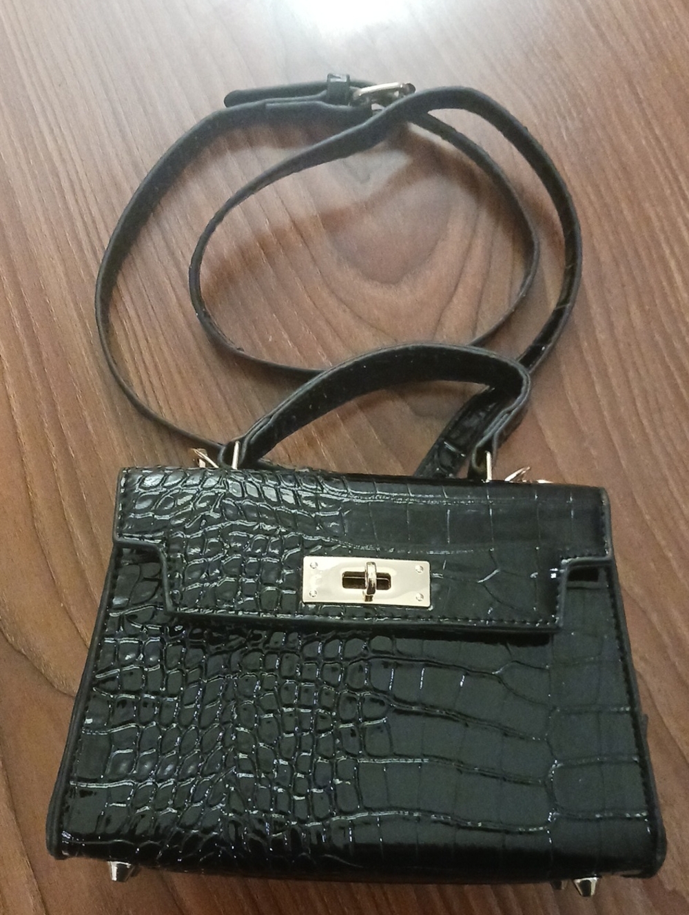 Faux Black Croc-Embossed Top Handle Crossbody Bag - Unbranded